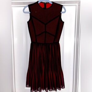 Elie Saab | Chic Black and Red Sleeveless Dress